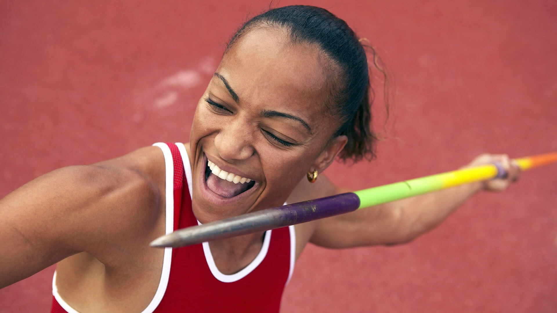 蝶泳滑行时间占比增加明显，蝶泳划水时机