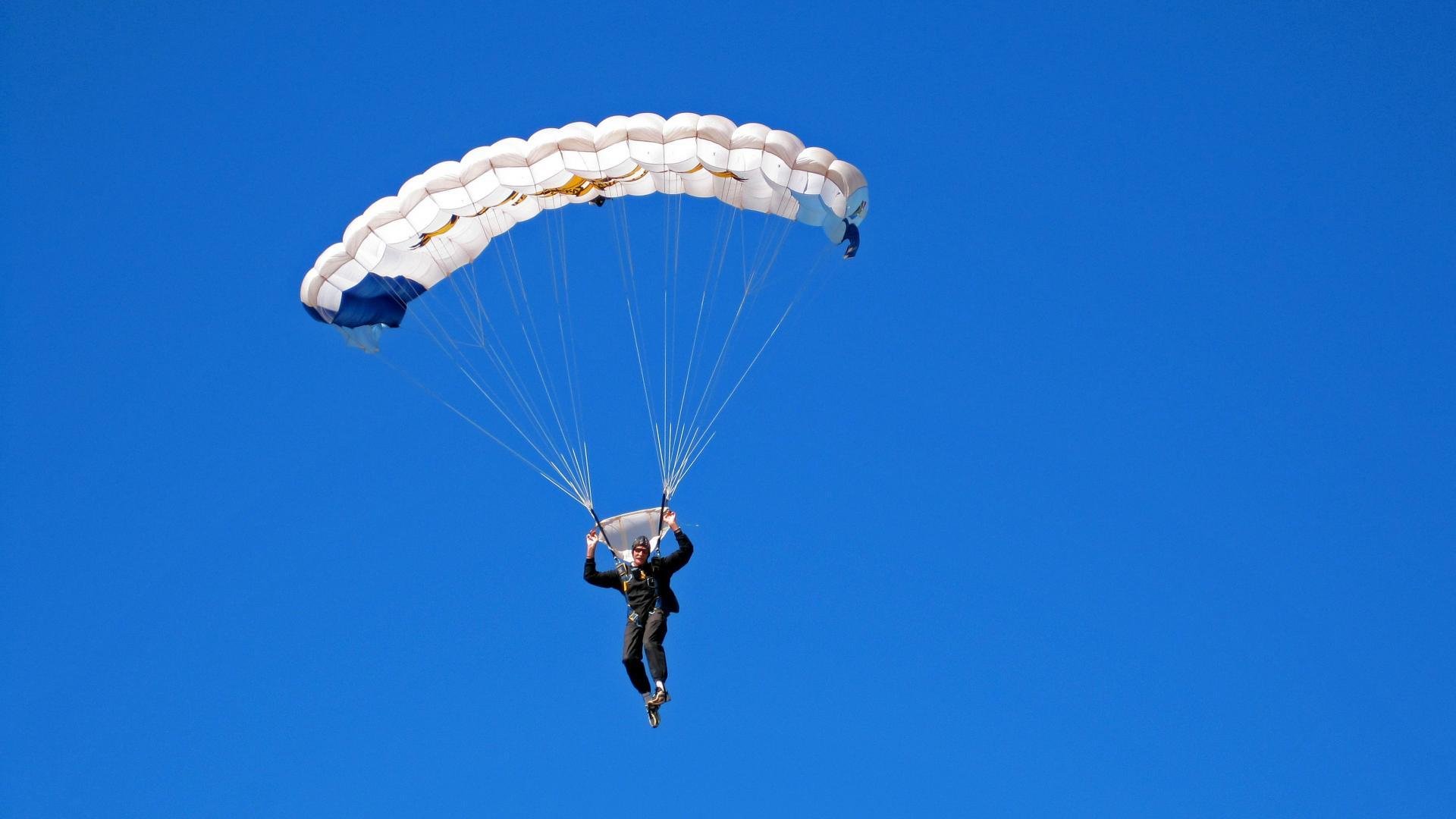 澳大利亚青少年橄榄球项目受政府资助支持,澳大利亚橄榄球比赛规则