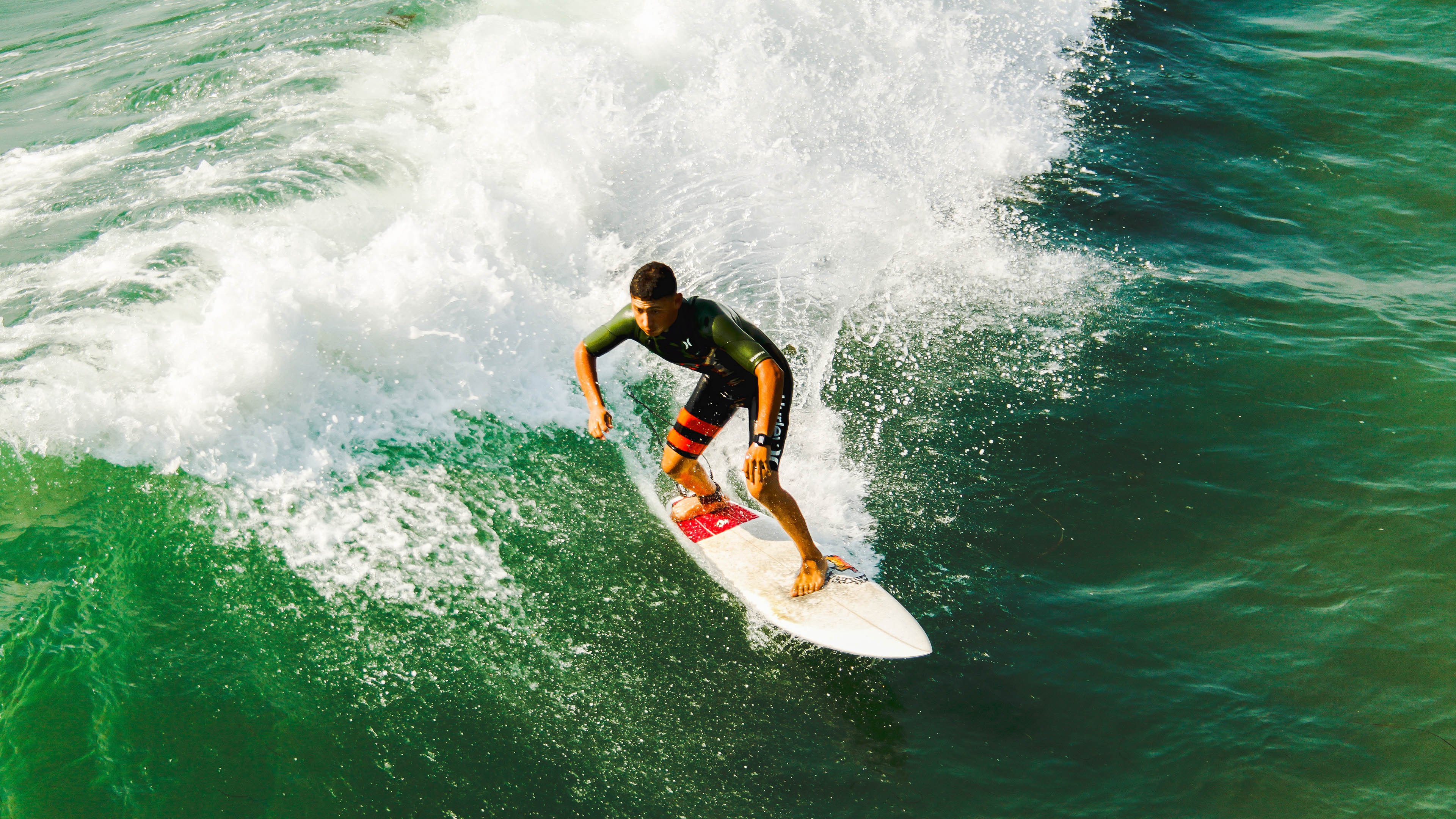 罗纳尔多梅开二度帮助曼联逆转胜利